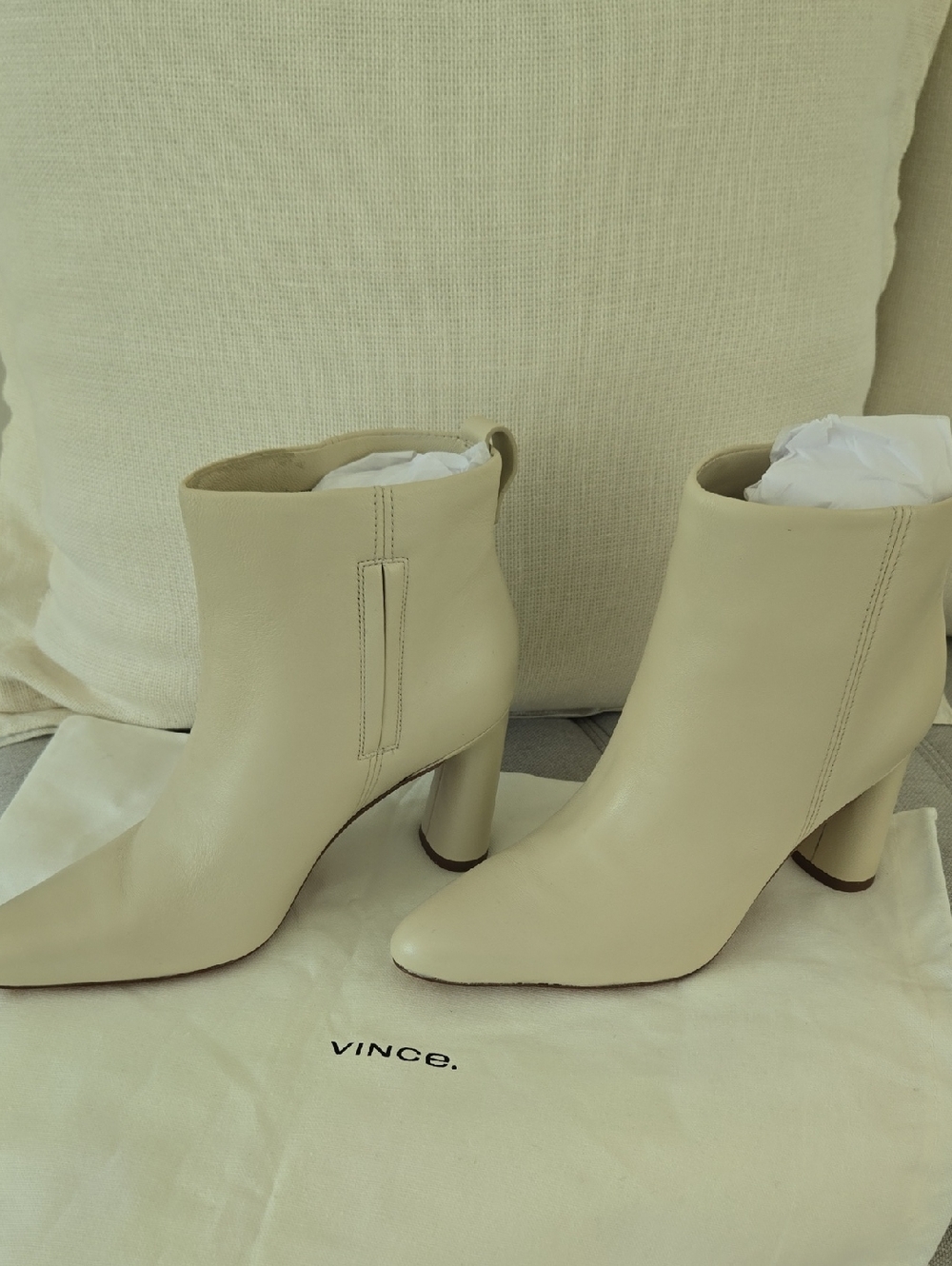 Vince Beige Leather Hillside Women's Boots - NWOT